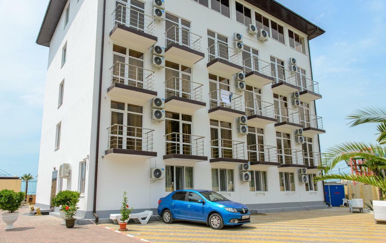 Orchidea Hotel Гагра Екстериор снимка