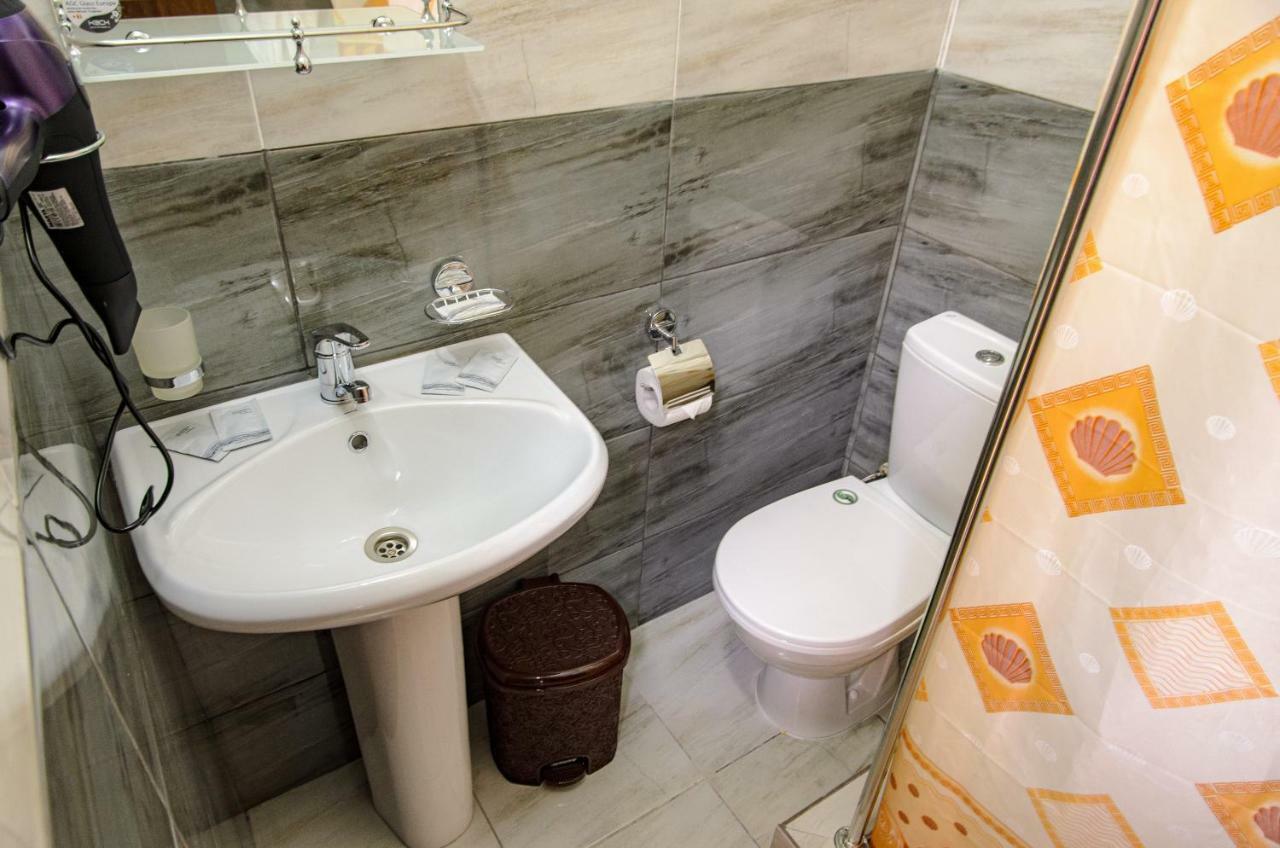 Orchidea Hotel Гагра Екстериор снимка