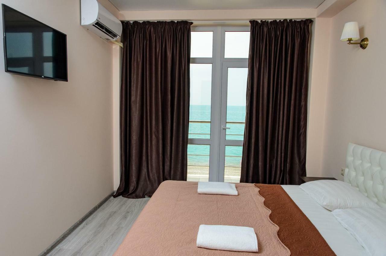 Orchidea Hotel Гагра Екстериор снимка