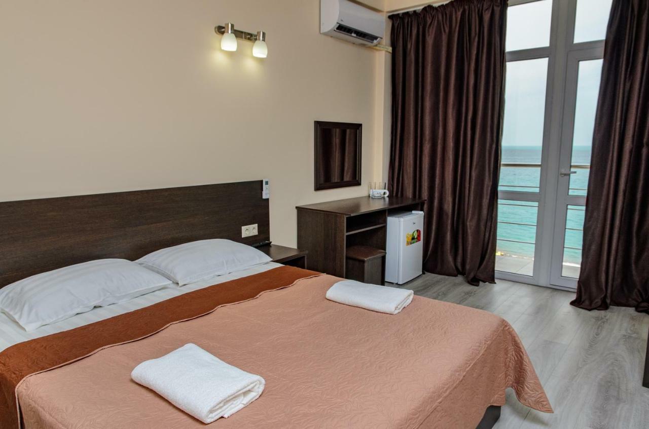 Orchidea Hotel Гагра Екстериор снимка