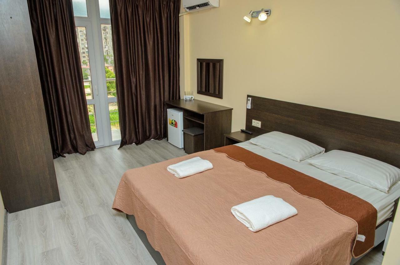 Orchidea Hotel Гагра Екстериор снимка