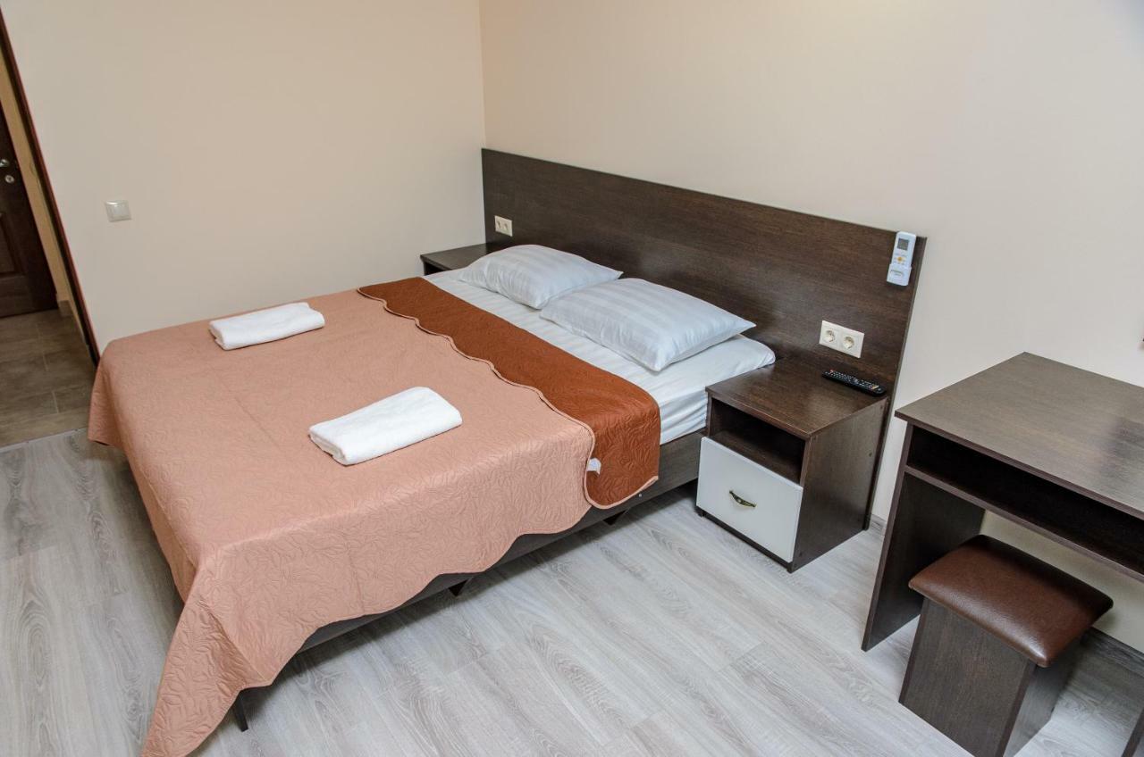 Orchidea Hotel Гагра Екстериор снимка